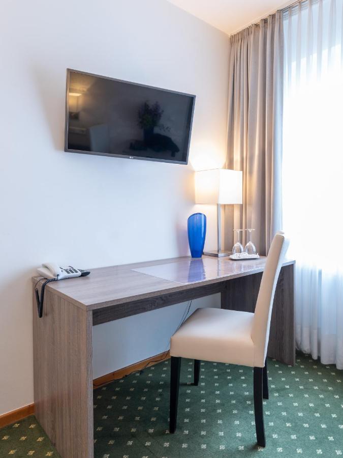 Hotel Alte Post Krefeld Luaran gambar