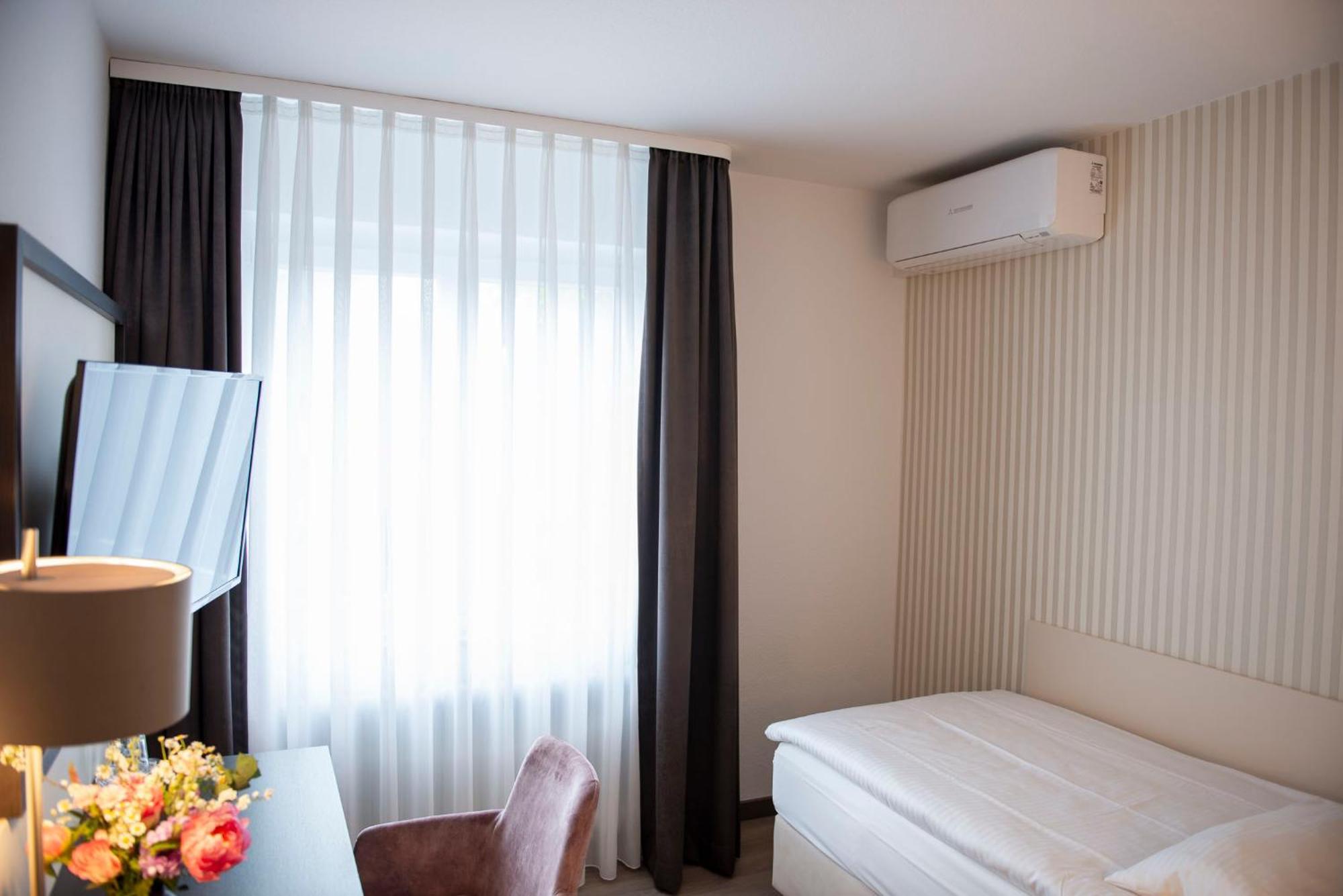Hotel Alte Post Krefeld Luaran gambar